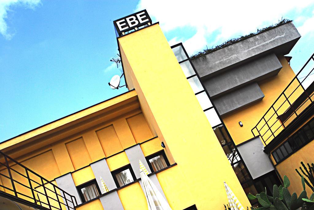 Hotel Ebe سان بييرو أ سيف المظهر الخارجي الصورة