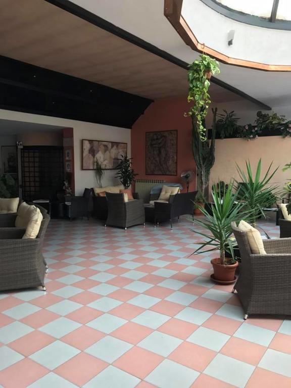 Hotel Ebe سان بييرو أ سيف المظهر الخارجي الصورة
