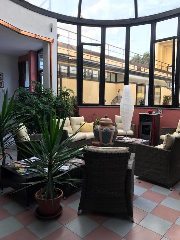 Hotel Ebe سان بييرو أ سيف المظهر الخارجي الصورة