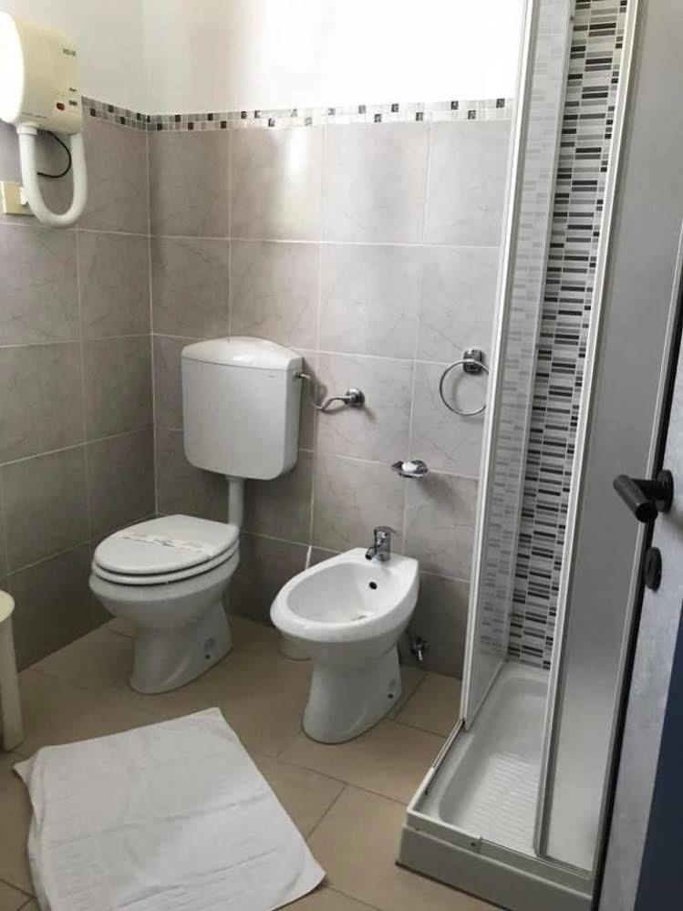 Hotel Ebe سان بييرو أ سيف المظهر الخارجي الصورة