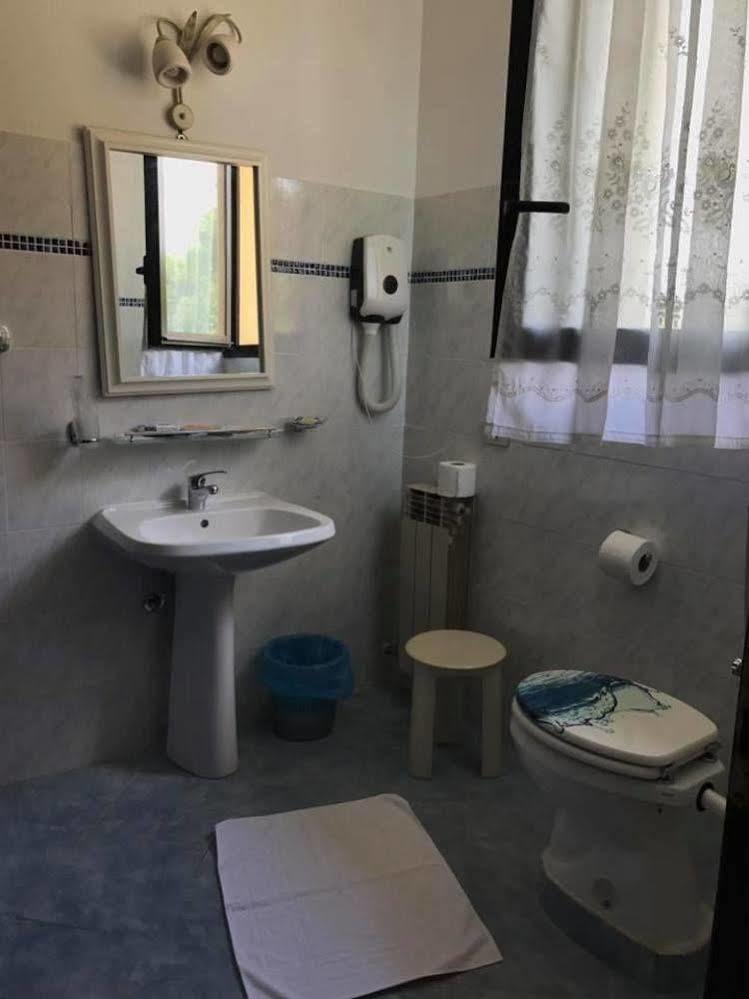 Hotel Ebe سان بييرو أ سيف المظهر الخارجي الصورة
